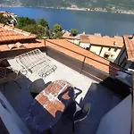Horta - Charming Attic With Rooftop View Lezzeno
